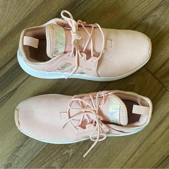 Adidas light pink with iridescent stripes athletic shoes sneakers size 6.5 - Picture 5 of 7
